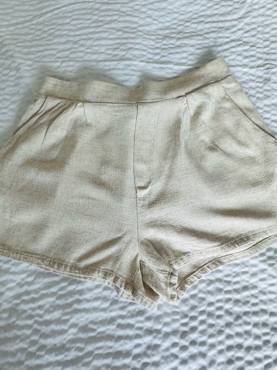 Altar'd State Pants - Women's Altard State Beige Linen-Blend Shorts - Casual High-Rise